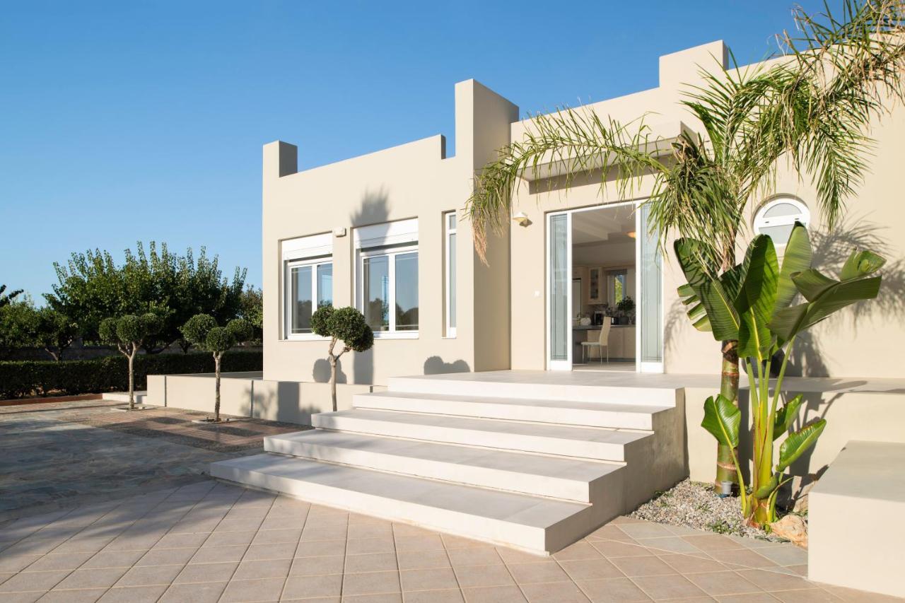אדליאנוס קומפוס Villa Periklis מראה חיצוני תמונה