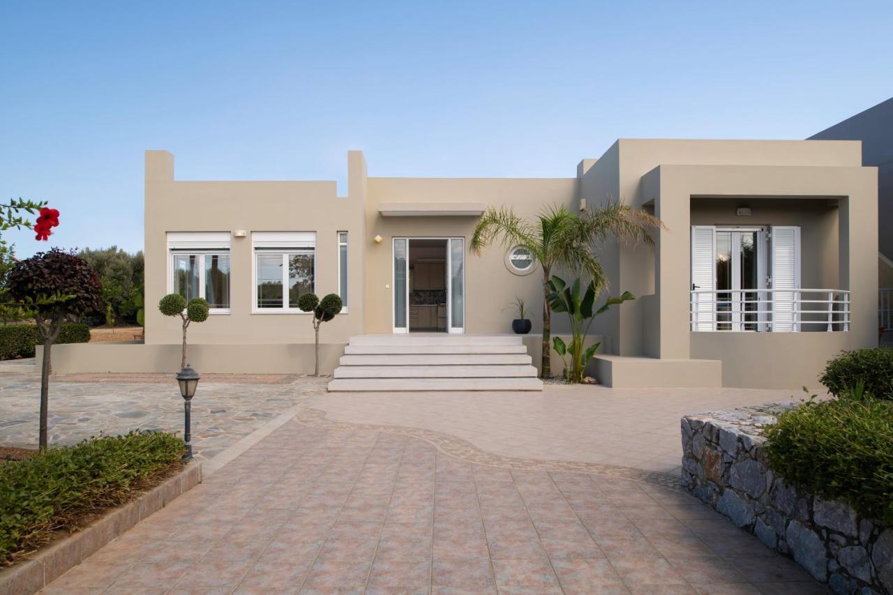 אדליאנוס קומפוס Villa Periklis מראה חיצוני תמונה