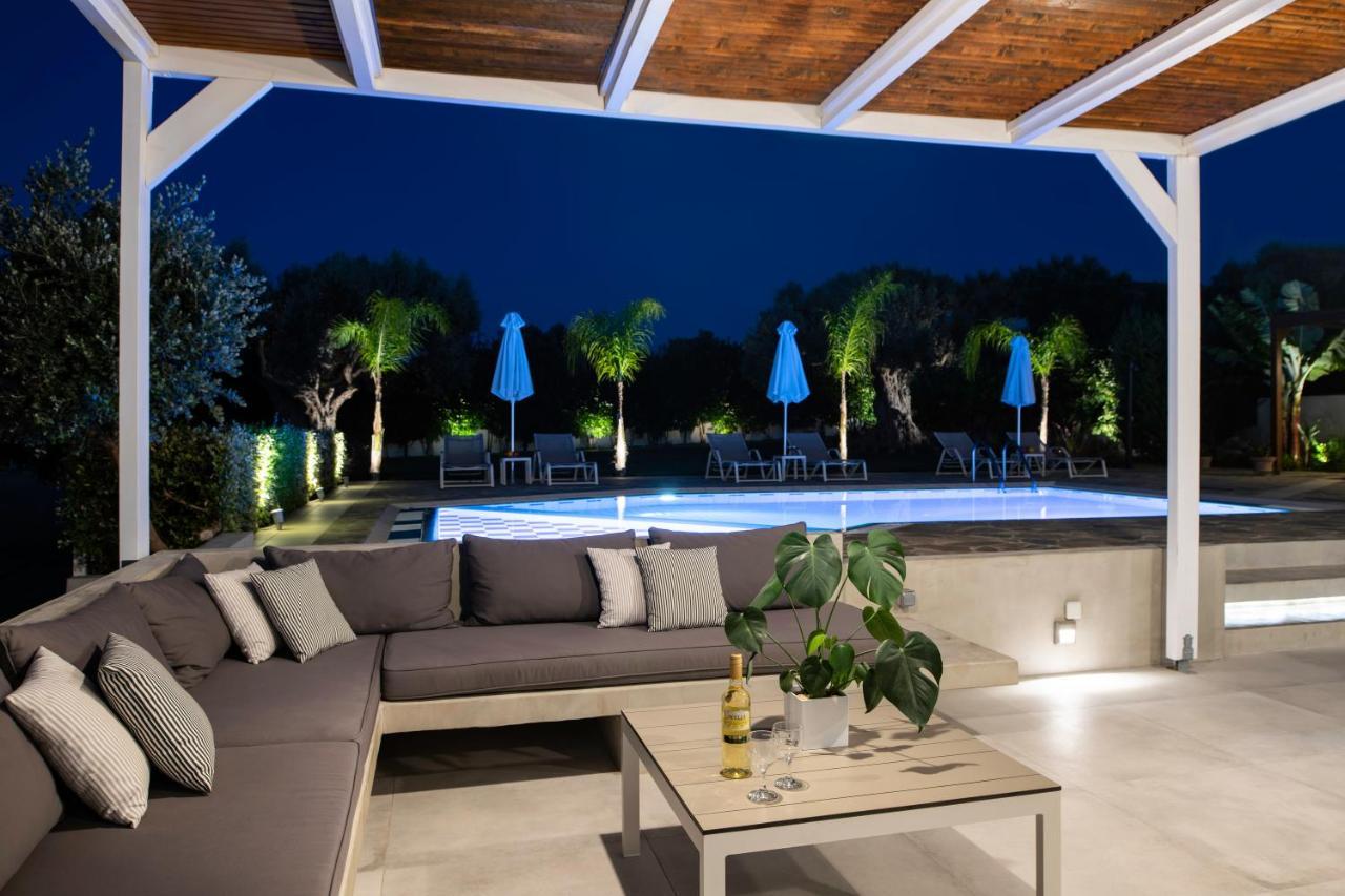 אדליאנוס קומפוס Villa Periklis מראה חיצוני תמונה