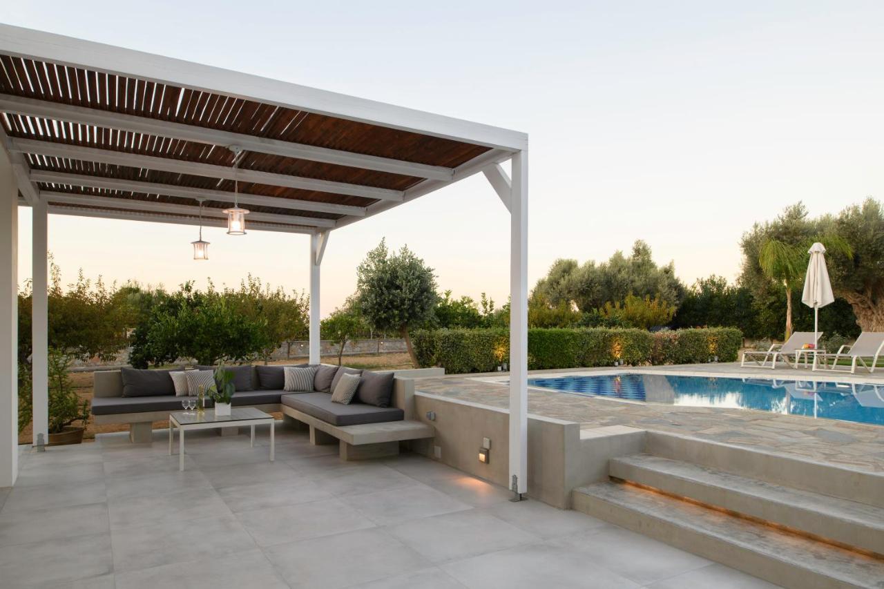 אדליאנוס קומפוס Villa Periklis מראה חיצוני תמונה