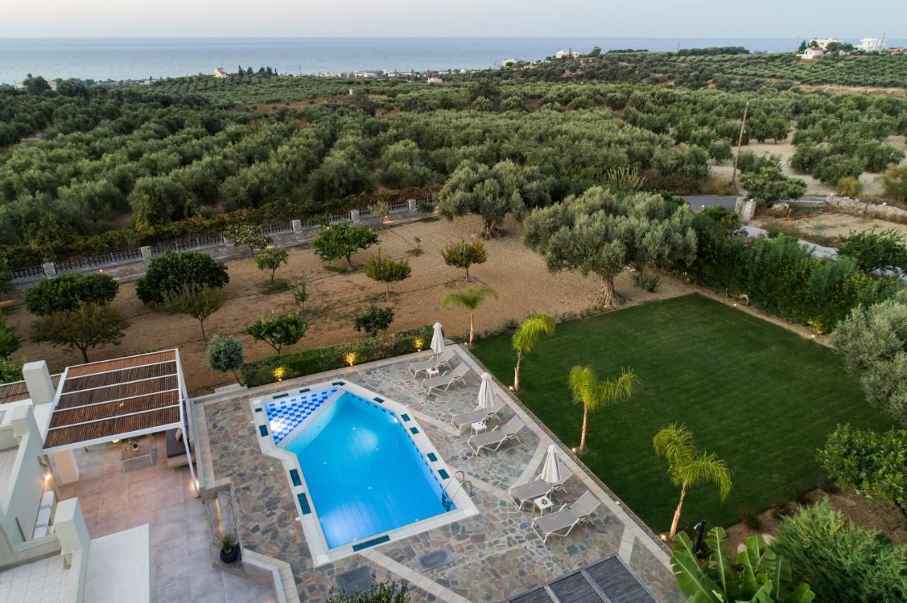 אדליאנוס קומפוס Villa Periklis מראה חיצוני תמונה