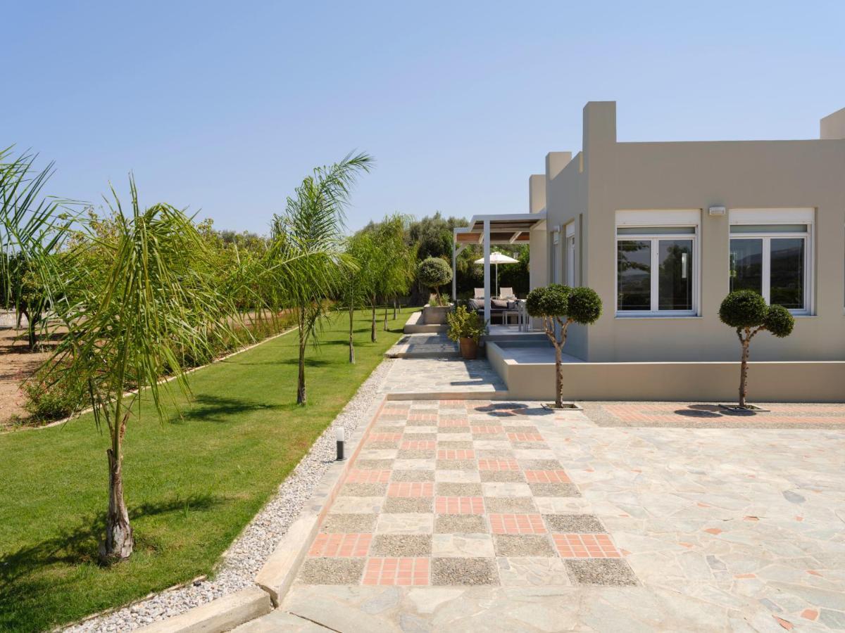 אדליאנוס קומפוס Villa Periklis מראה חיצוני תמונה