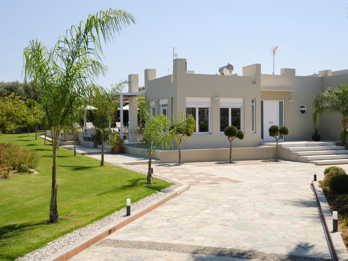 אדליאנוס קומפוס Villa Periklis מראה חיצוני תמונה
