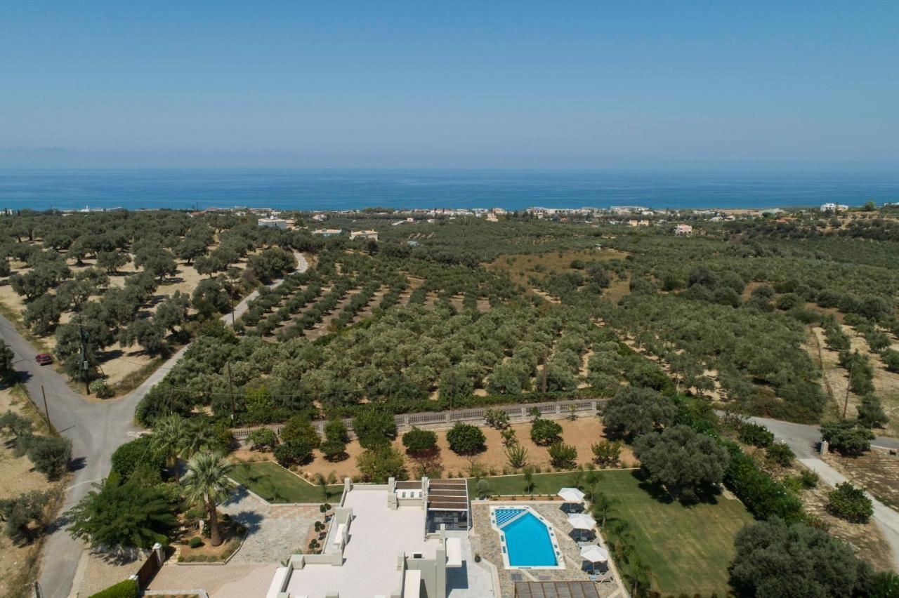אדליאנוס קומפוס Villa Periklis מראה חיצוני תמונה