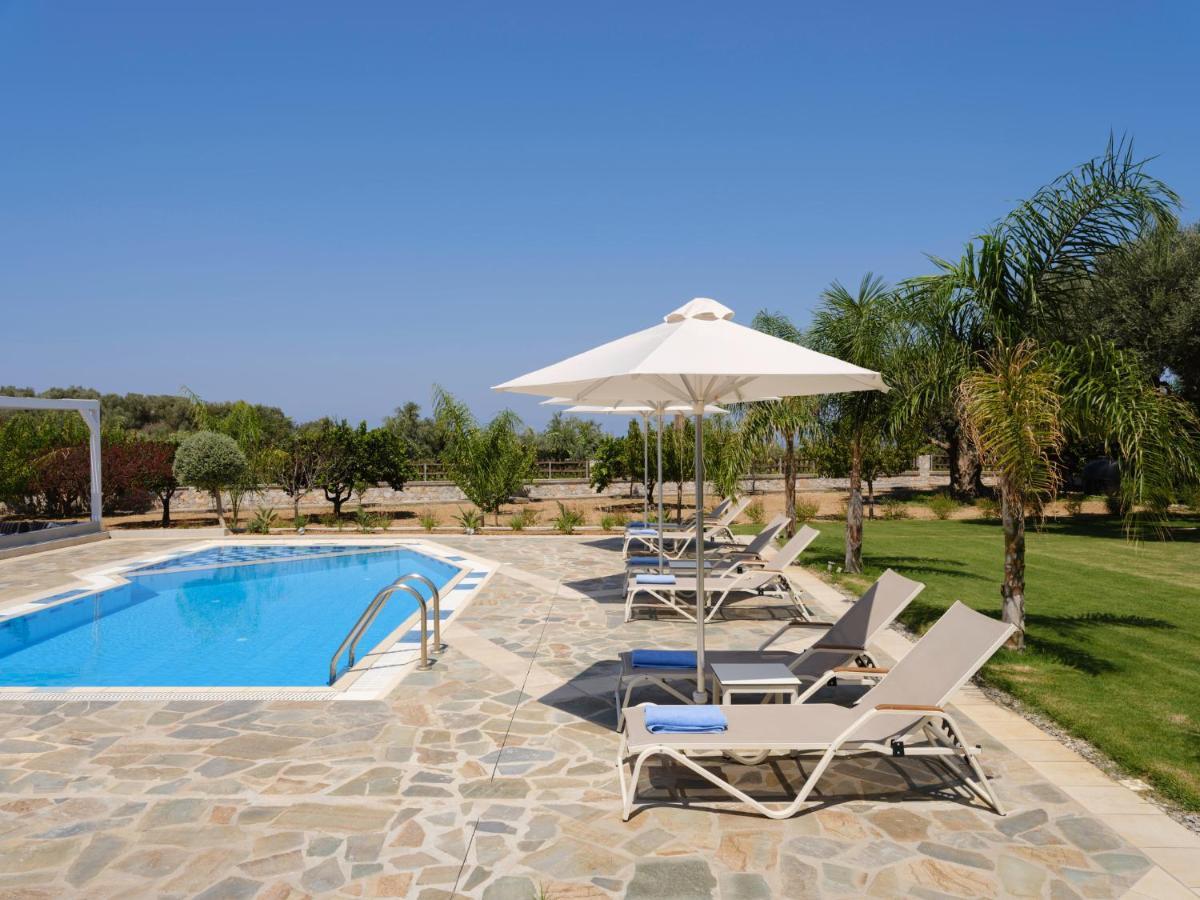 אדליאנוס קומפוס Villa Periklis מראה חיצוני תמונה